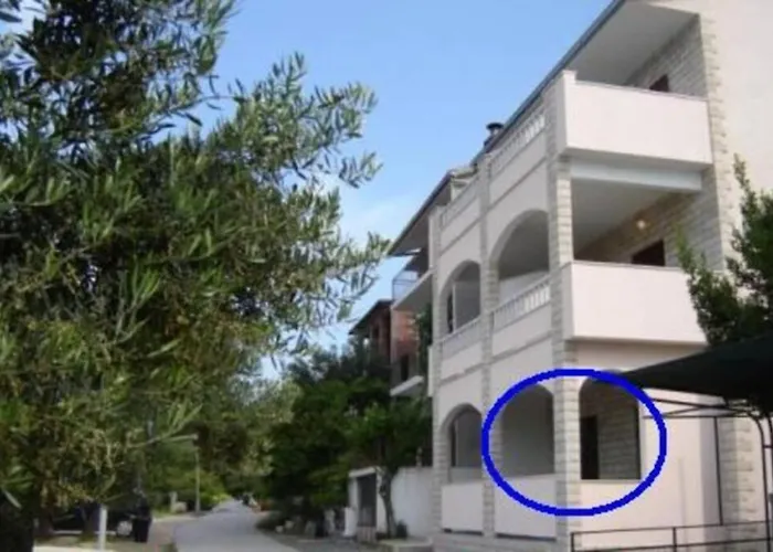 Ground Floor With Terace Apartament *