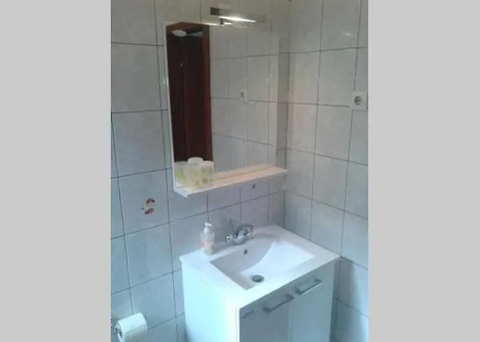 Apartament Ground Floor With Terace