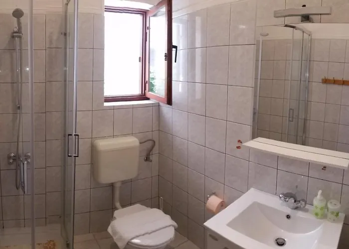 Apartament Ground Floor With Terace *