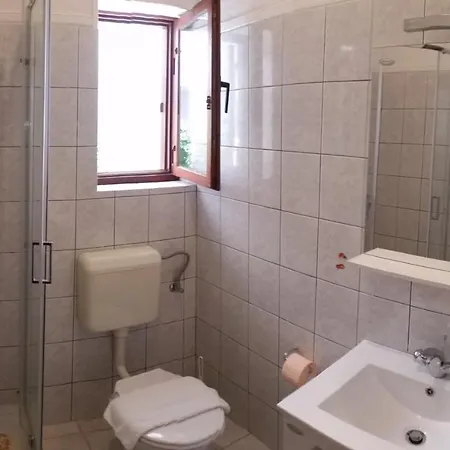 Apartman Ground Floor With Terace *